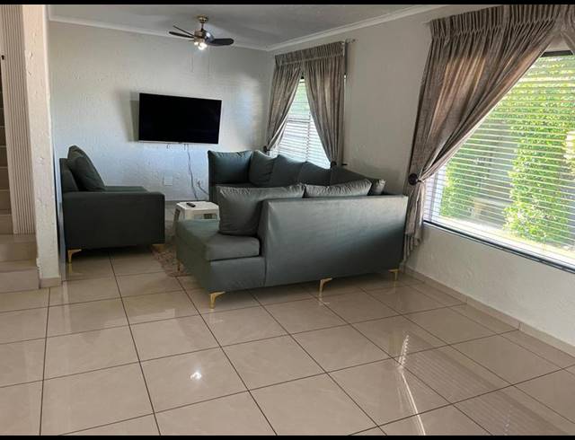 3 BEDROOM APARTMENT FOR SALE IN ALBERTSDAL